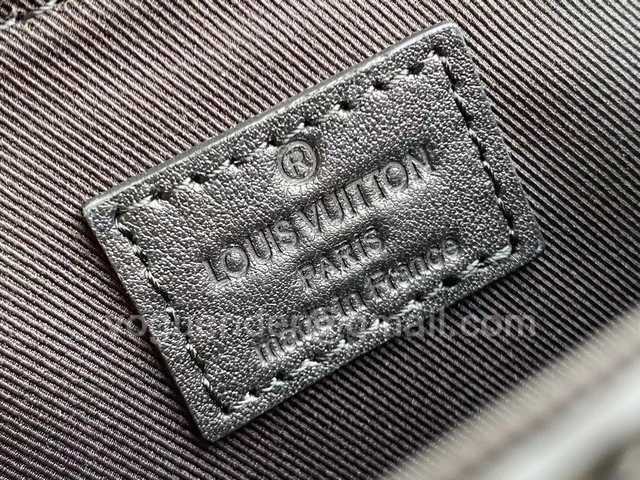 M57952 Trunk 20 M57952 Trunk 20