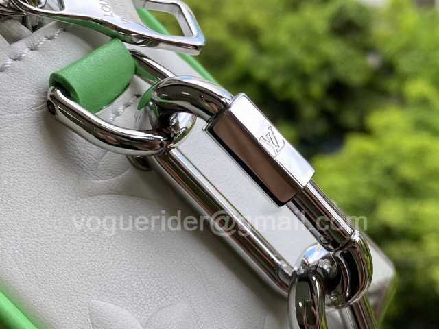 M44480 Mini Soft Trunk 18 M44480 Mini Soft Trunk 18