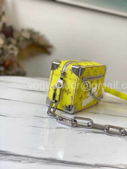 M44480 Mini Soft Trunk 18