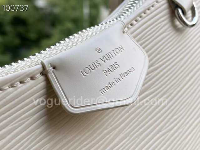 M80479 Easy Pouch On Strap 19