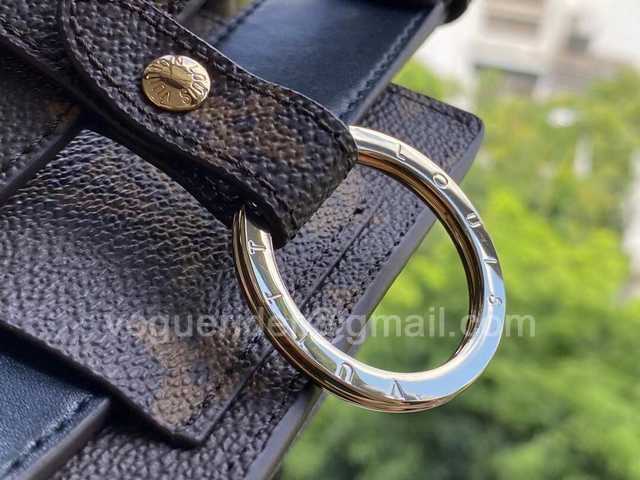 M0236U Daily Multi Pocket M0236U Daily Multi Pocket