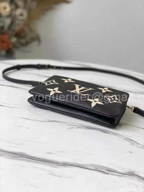M80084 Double Zip Pochette M80084 Double Zip Pochette