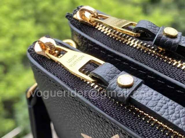 M80084 Double Zip Pochette M80084 Double Zip Pochette