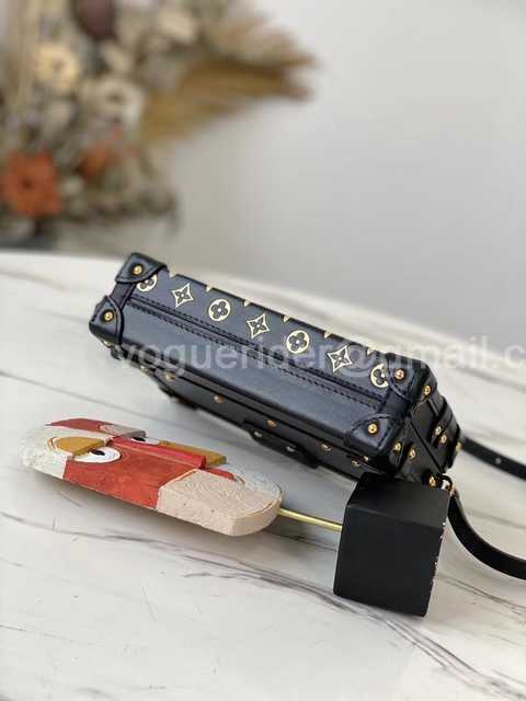 M57817 Petite Malle 20