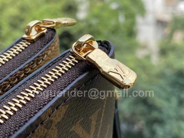 M69203 Double Zip Pochette 20 M69203 Double Zip Pochette 20