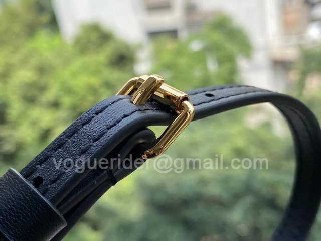 M69203 Double Zip Pochette 20 M69203 Double Zip Pochette 20