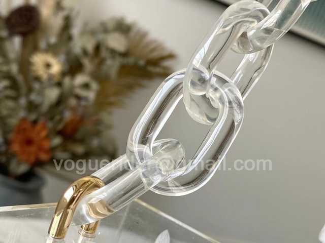 M52466 Bleecker Box 12