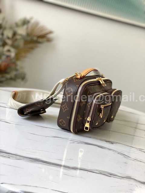 M80446 Utility Crossbody 18 M80446 Utility Crossbody 18