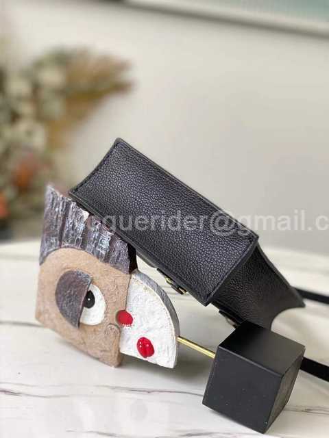 M80449 Petit Sac Plat 17