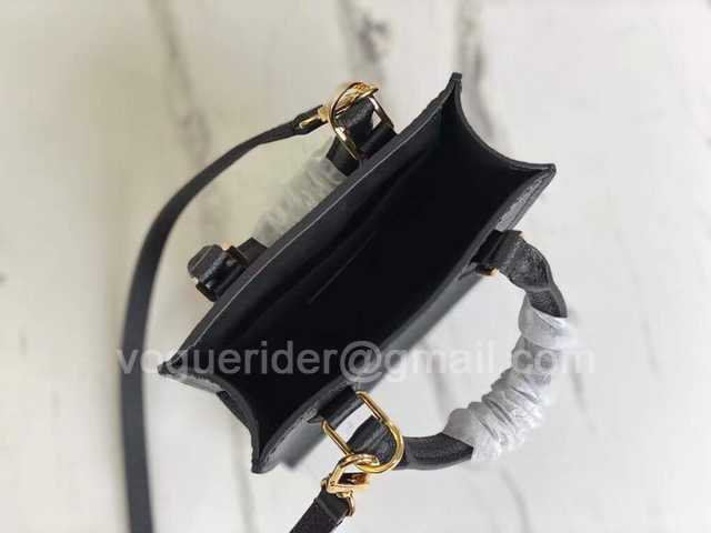 M80449 Petit Sac Plat 17