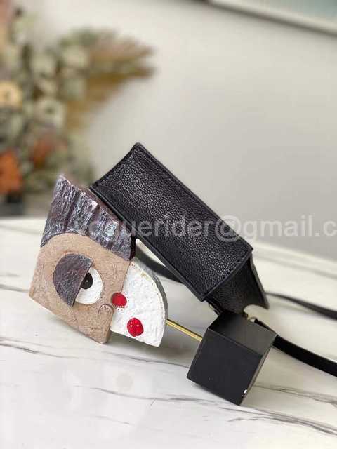 M80449 Petit Sac Plat 17