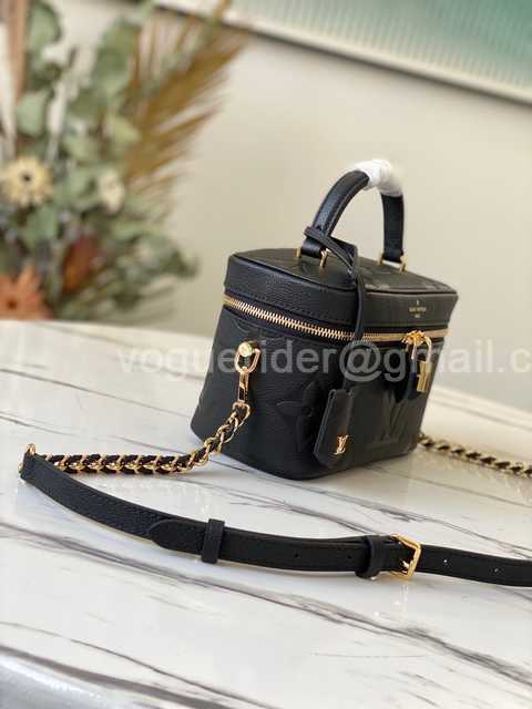 M45598 Vanity 19 M45598 Vanity 19