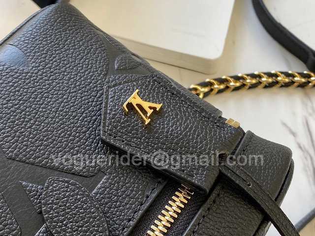 M45598 Vanity 19 M45598 Vanity 19