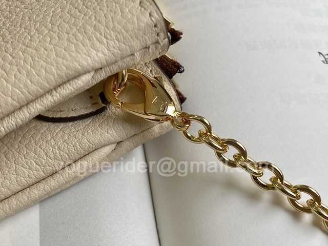 M80084 Double Zip Pochette M80084 Double Zip Pochette