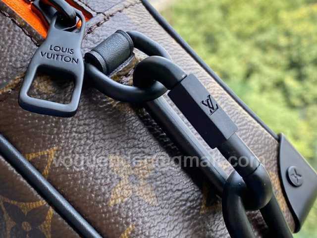 M80159 Mini Soft Trunk Zoom with Friends 18