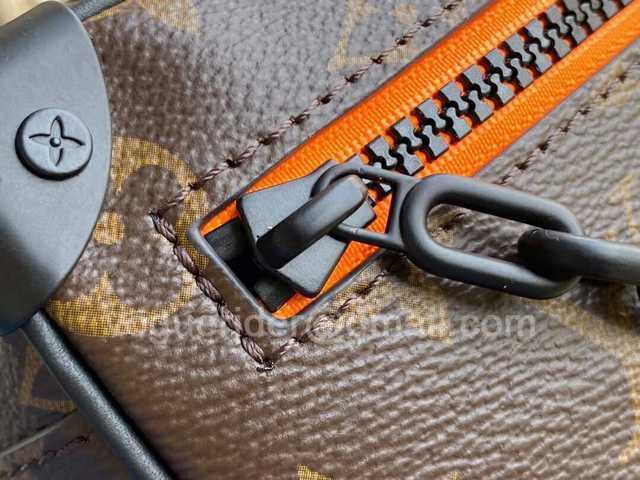 M80159 Mini Soft Trunk Zoom with Friends 18