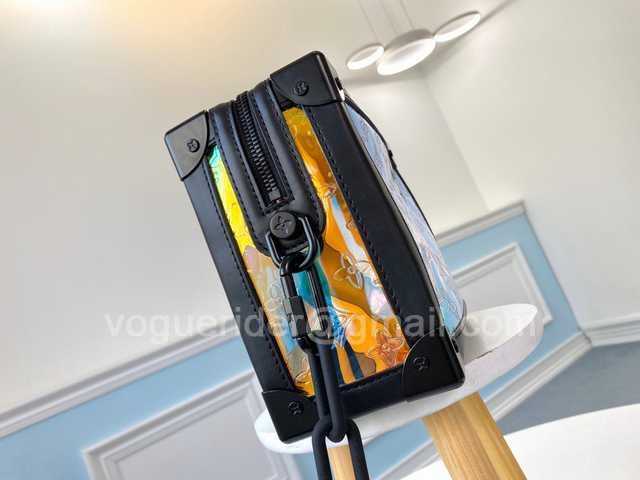 M55932 Soft Trunk 25 M55932 Soft Trunk 25