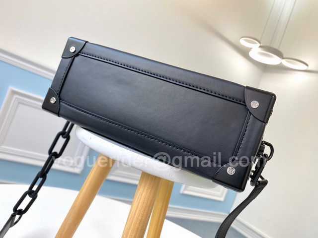 M55932 Soft Trunk 25 M55932 Soft Trunk 25