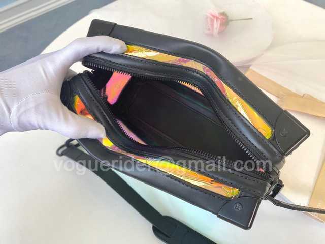 M55932 Soft Trunk 25 M55932 Soft Trunk 25