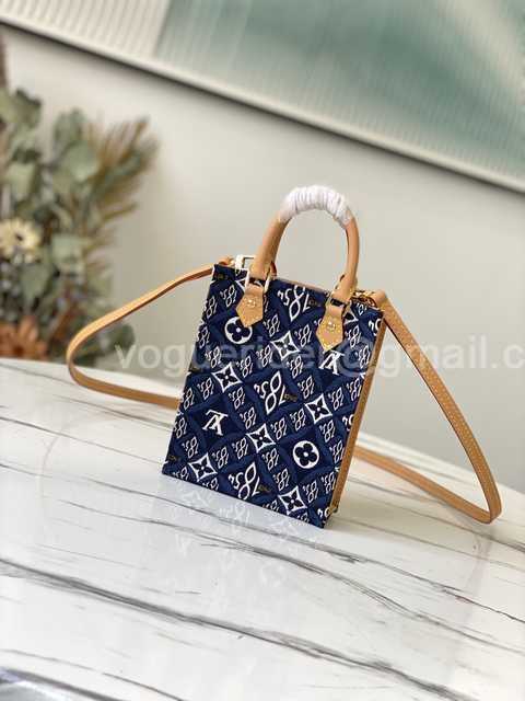 M80288 Petit Sac Plat 17 M80288 Petit Sac Plat 17