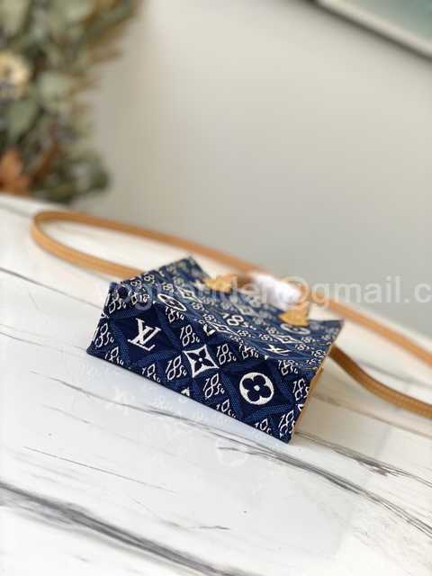 M80288 Petit Sac Plat 17 M80288 Petit Sac Plat 17