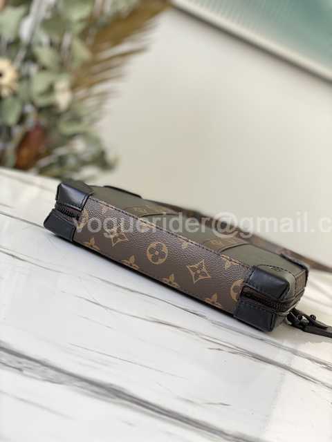 M30697 Soft Trunk 22