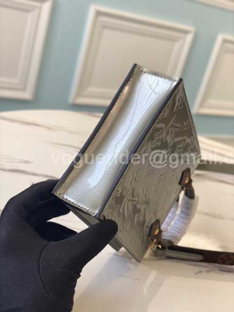 M90564 Petit Sac Plat 17