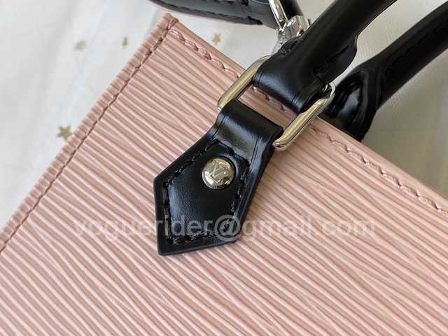 M69575 Petit Sac Plat 17