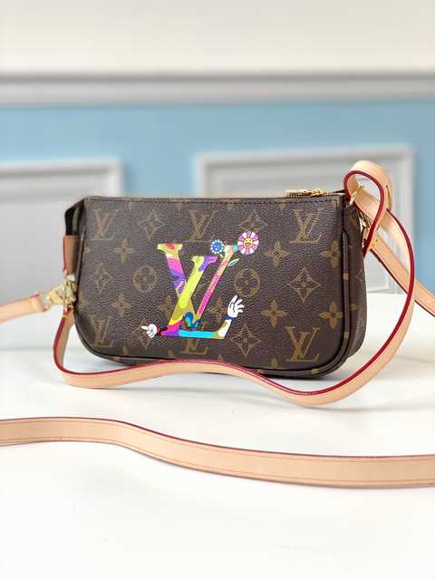 M51980 Pochette Accessories 21