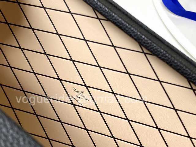 M55436 Petite Malle Box 19