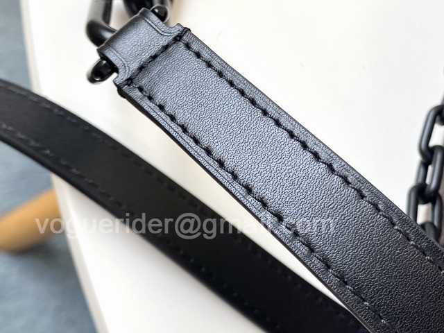 N60394 Mini Soft Trunk 18