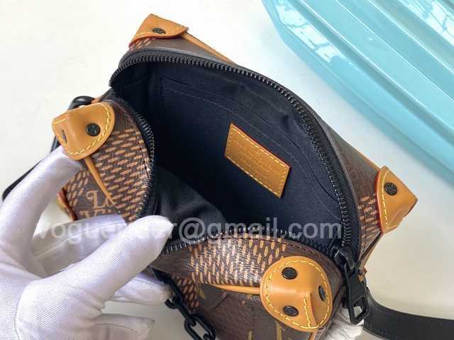 N60394 Mini Soft Trunk 18