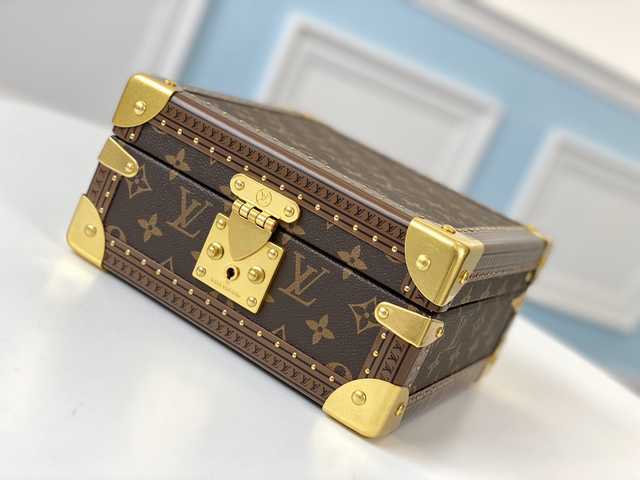 M44185 Jewelry Case 23 Orange