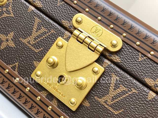 M44185 Jewelry Case 23 Rose