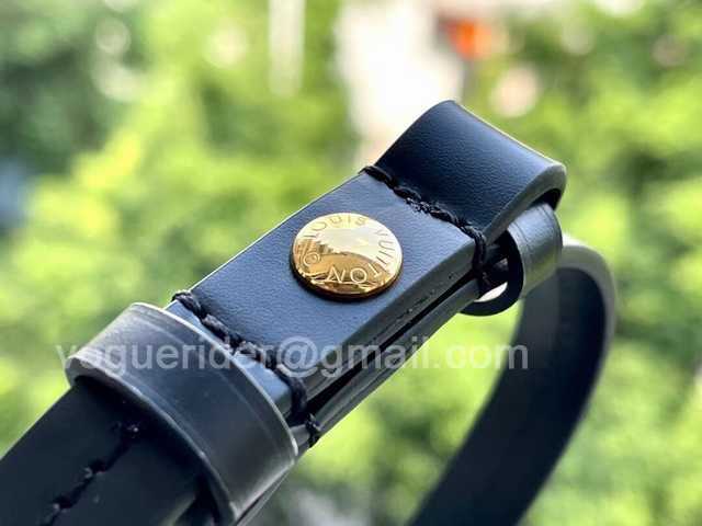 M80682 Padlock on Strap 19