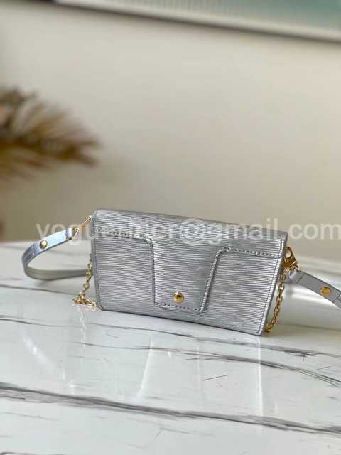 M80819 Padlock on Strap 19