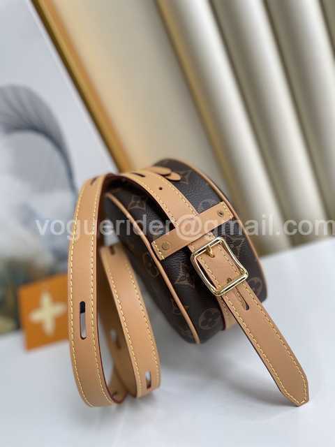 M45149 Boite Chapeau Souple 17 M45149 Boite Chapeau Souple 17