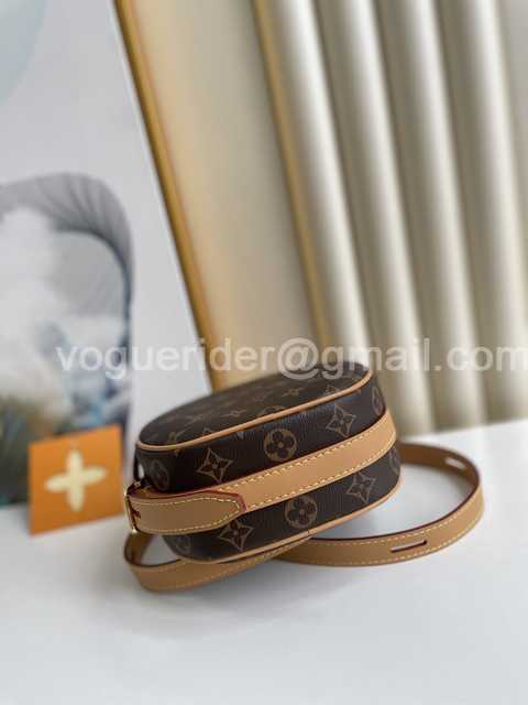 M45149 Boite Chapeau Souple 17 M45149 Boite Chapeau Souple 17