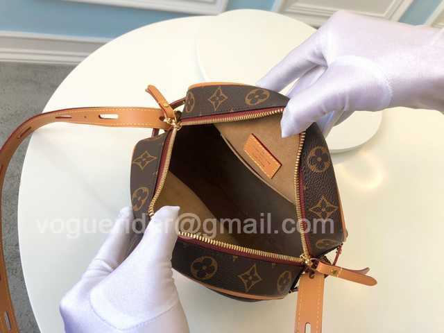 M52294 Boite Chapeau 22