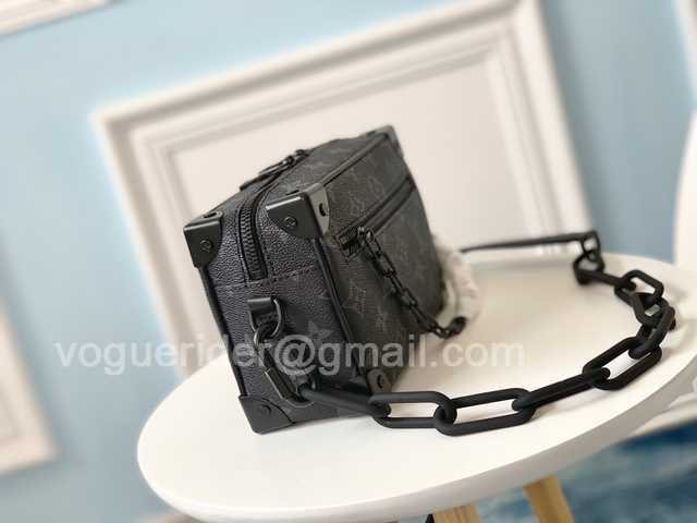 M44480 Mini Soft Trunk 18 M44480 Mini Soft Trunk 18