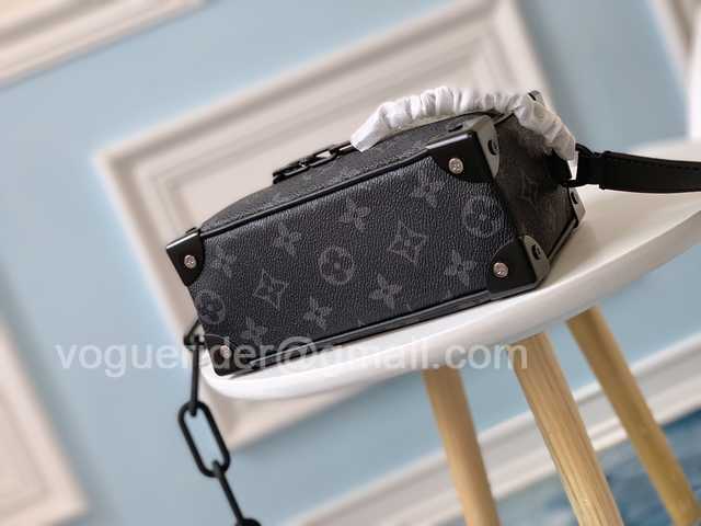 M44480 Mini Soft Trunk 18 M44480 Mini Soft Trunk 18