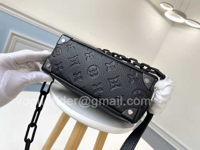 M44480 Mini Soft Trunk 18