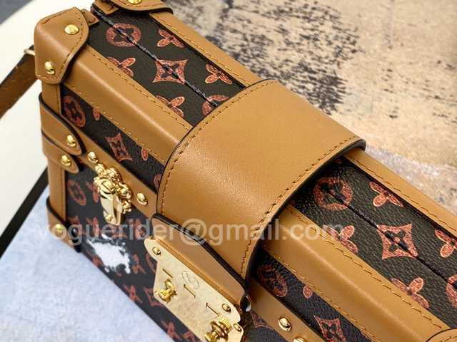 M44407 Petite Malle Box 19