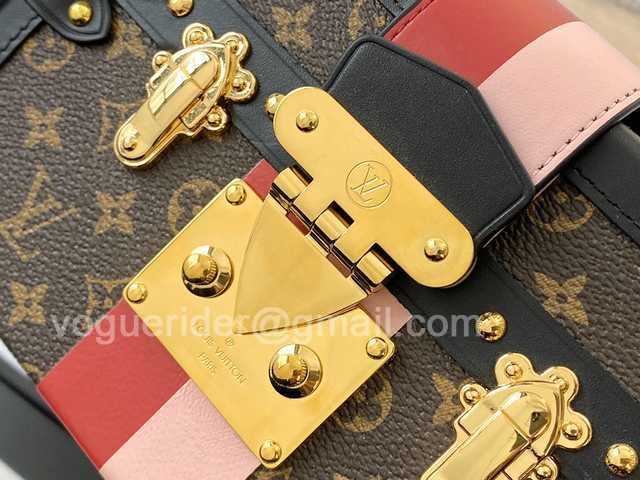 M40273 Petite Malle Box 19 M40273 Petite Malle Box 19