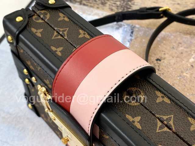 M40273 Petite Malle Box 19 M40273 Petite Malle Box 19