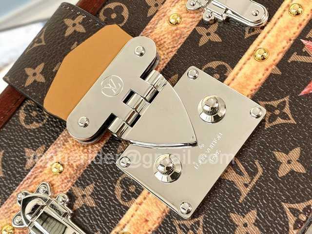 M52737 Petite Malle Box 19