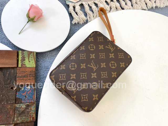 M44779 Soft Trunk Clutch 21