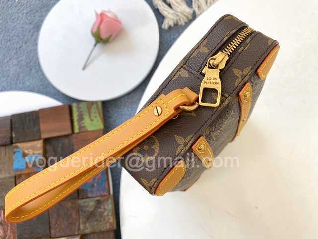 M44779 Soft Trunk Clutch 21