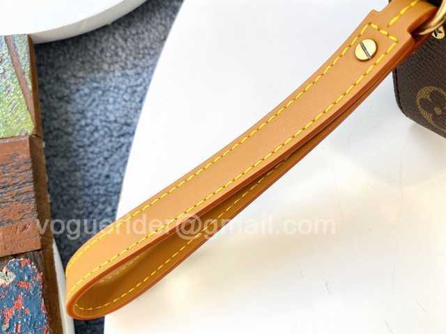 M44779 Soft Trunk Clutch 21