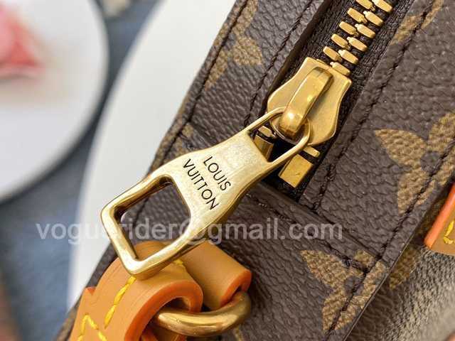 M44779 Soft Trunk Clutch 21